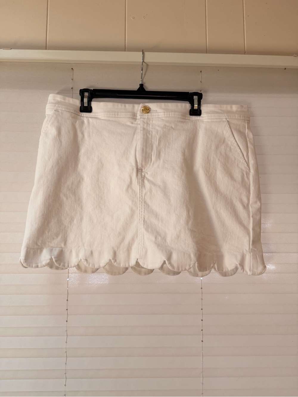 Lilly Pulitzer White Scalloped Mini Skirt